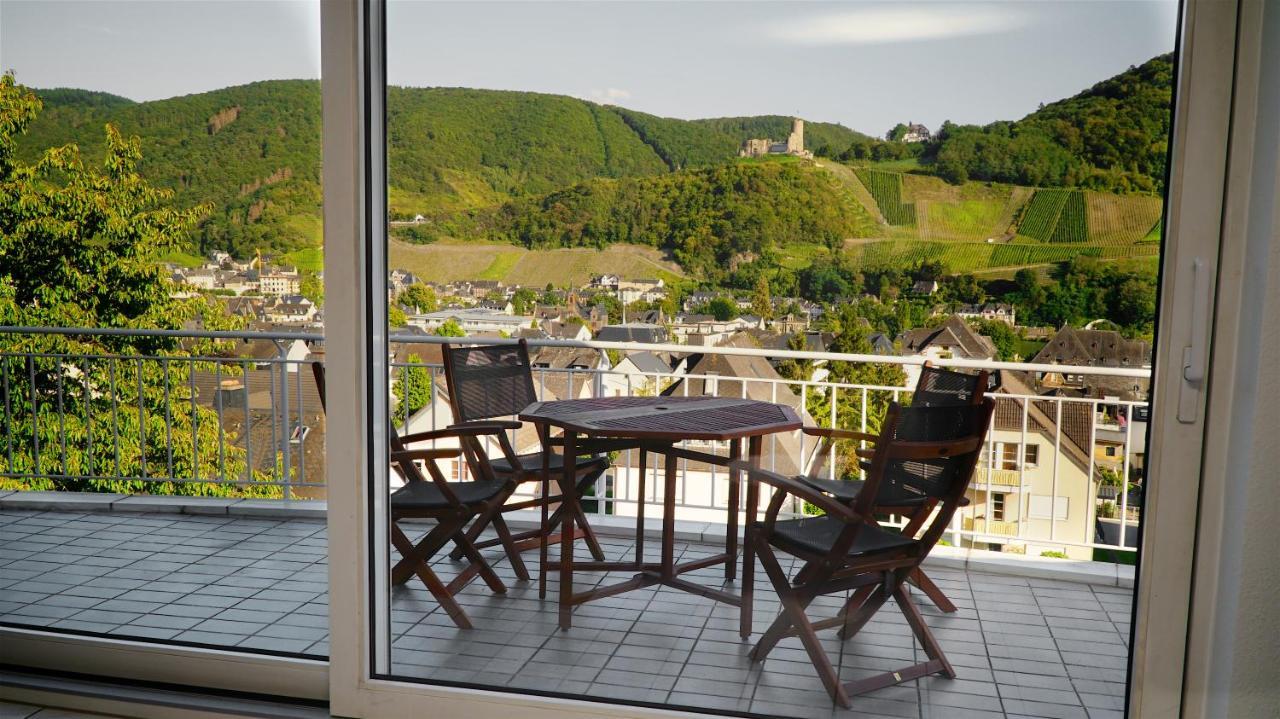 Panorama Traumblick Apartment แบร์นคาสเทล-คืสท์ ภายนอก รูปภาพ