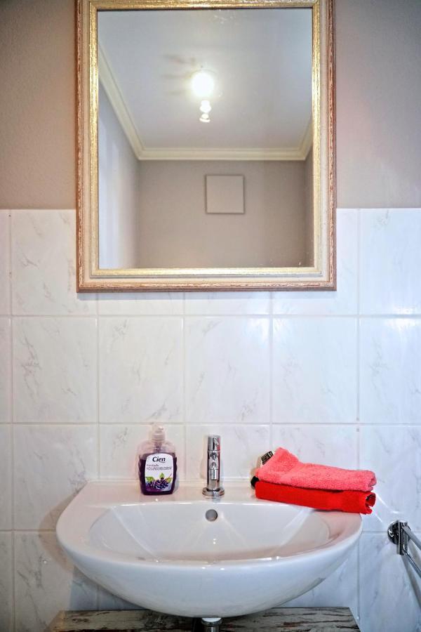 Panorama Traumblick Apartment แบร์นคาสเทล-คืสท์ ภายนอก รูปภาพ